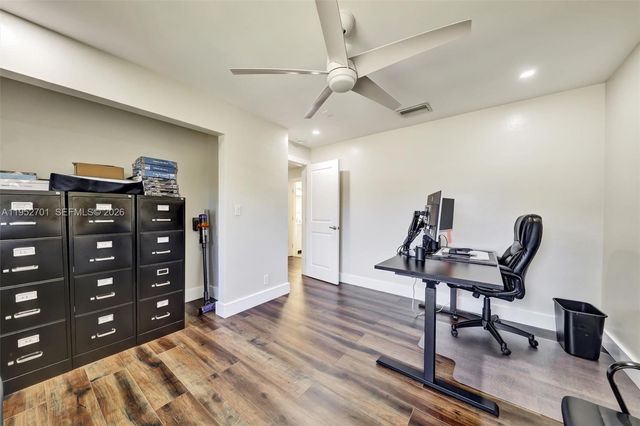 3560 NW 99th Ave, Coral Springs, FL 33065