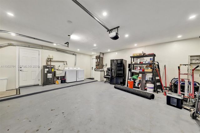 3560 NW 99th Ave, Coral Springs, FL 33065