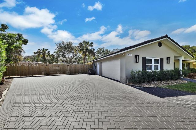 3560 NW 99th Ave, Coral Springs, FL 33065