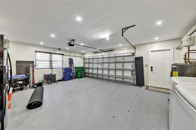 3560 NW 99th Ave, Coral Springs, FL 33065