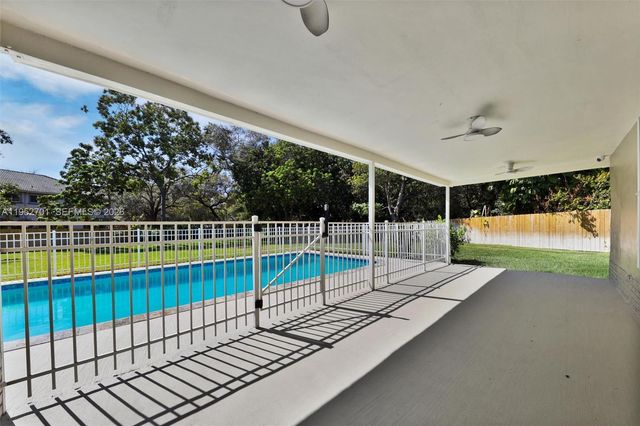 3560 NW 99th Ave, Coral Springs, FL 33065