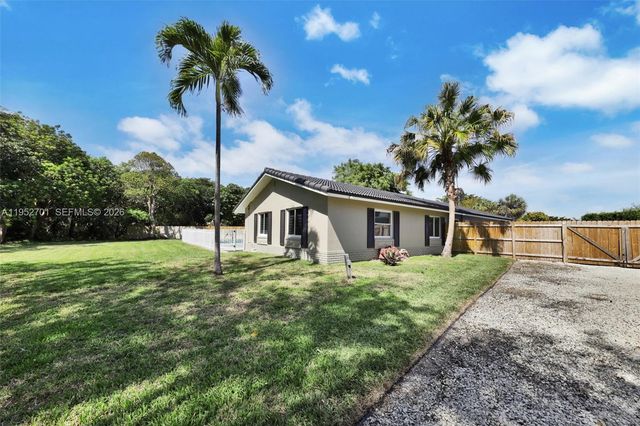 3560 NW 99th Ave, Coral Springs, FL 33065