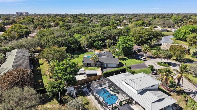 3560 NW 99th Ave, Coral Springs, FL 33065