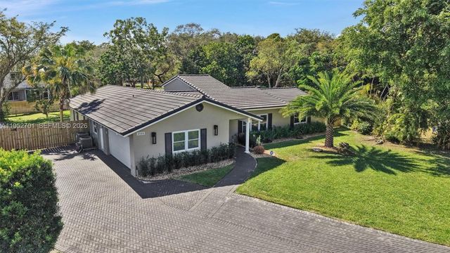3560 NW 99th Ave, Coral Springs, FL 33065