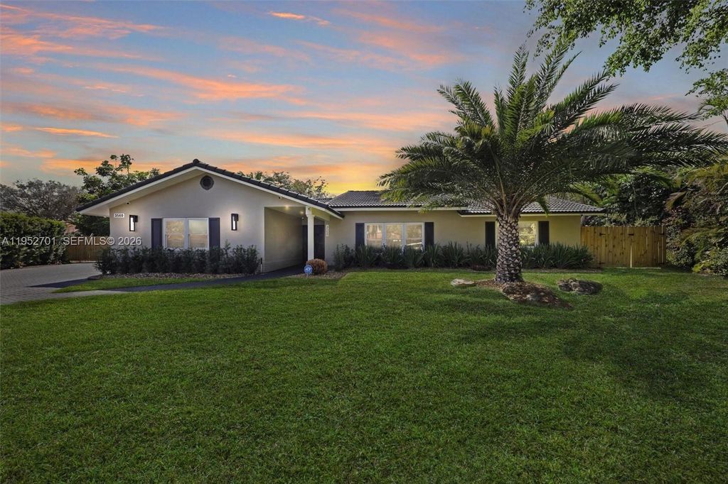 3560 NW 99th Ave, Coral Springs, FL 33065