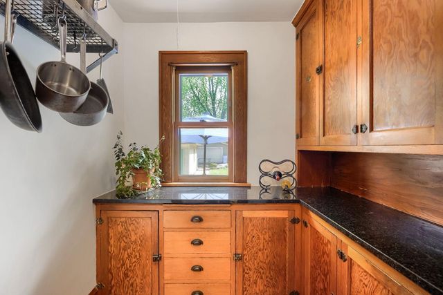 1236 Ashland Avenue, Saint Paul, MN 55104