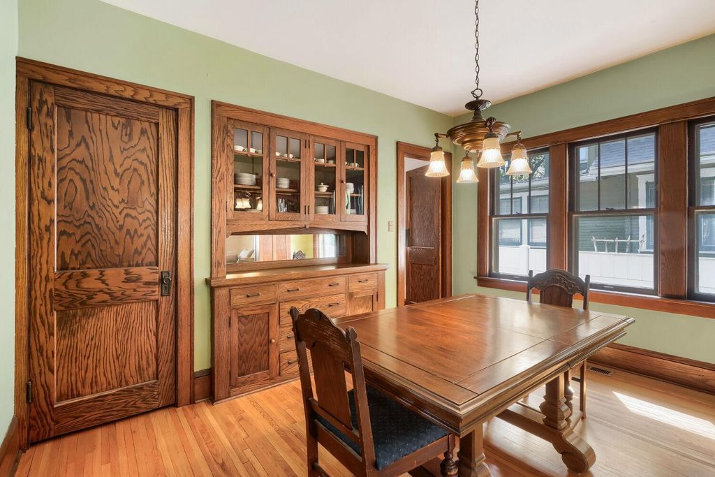 1236 Ashland Avenue, Saint Paul, MN 55104
