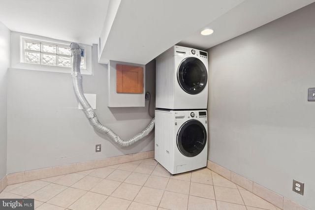 2428 FLEET ST, Baltimore, MD 21224