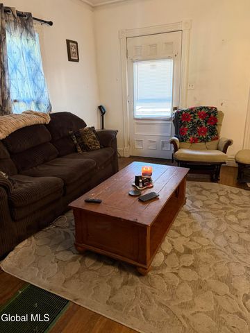 17 Dix Avenue, Glens Falls, NY 12801