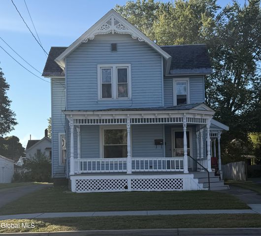 17 Dix Avenue, Glens Falls, NY 12801