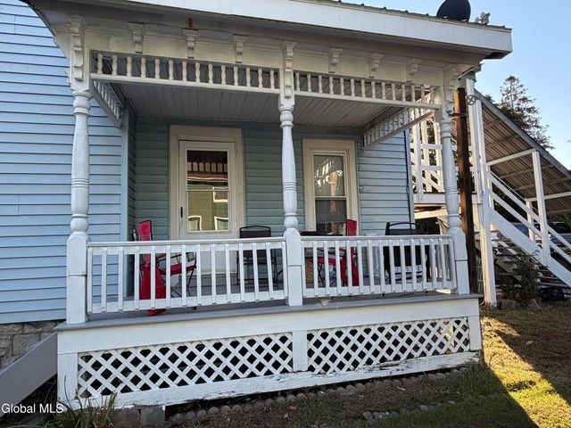 17 Dix Avenue, Glens Falls, NY 12801