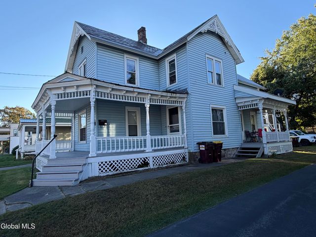 17 Dix Avenue, Glens Falls, NY 12801