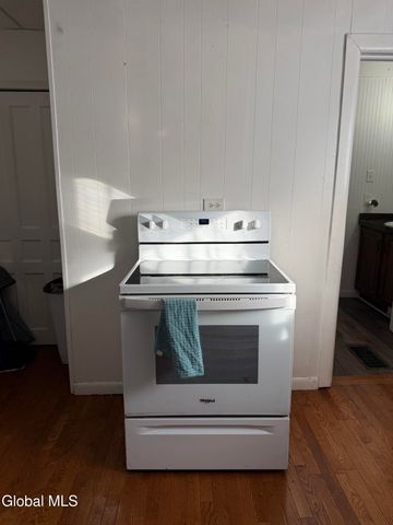 17 Dix Avenue, Glens Falls, NY 12801