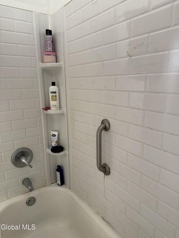 17 Dix Avenue, Glens Falls, NY 12801