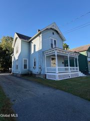 17 Dix Avenue, Glens Falls, NY 12801