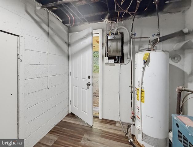 5771 KEMBLE AVE, Philadelphia, PA 19141