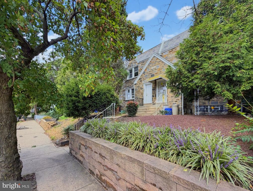 5771 KEMBLE AVE, Philadelphia, PA 19141 — exterior
