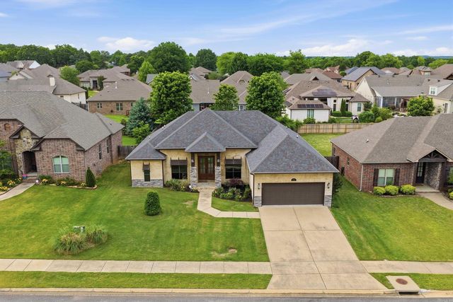 5360 Trinity Crossing Dr, Conway, AR 72034
