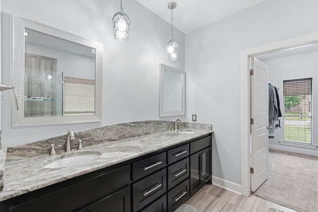 5360 Trinity Crossing Dr, Conway, AR 72034