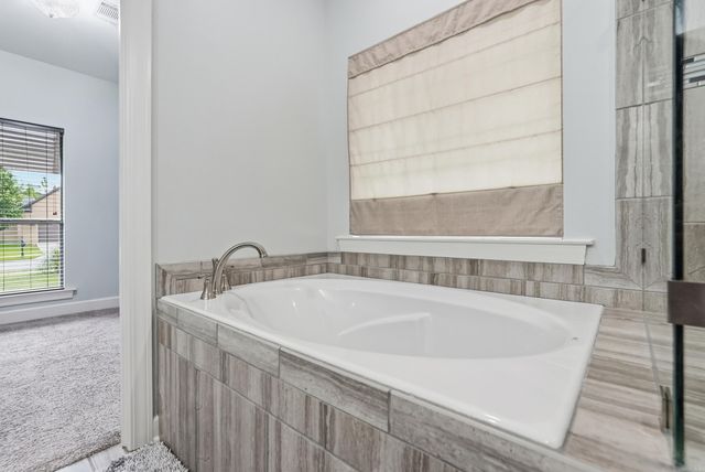 5360 Trinity Crossing Dr, Conway, AR 72034