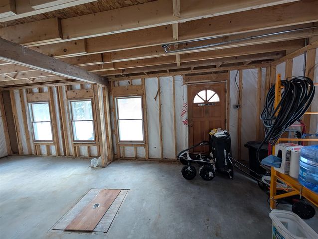 6395 S Lakeshore Drive, Pentwater, MI 49449