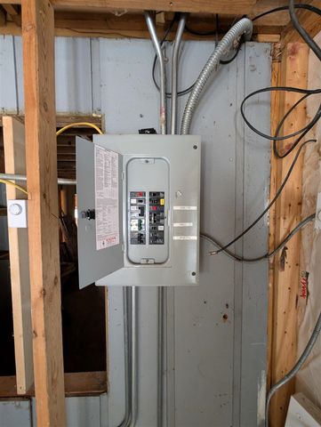 6395 S Lakeshore Drive, Pentwater, MI 49449