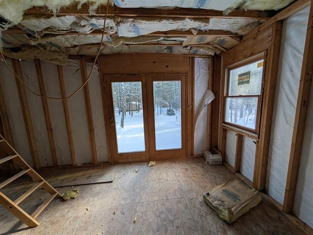 6395 S Lakeshore Drive, Pentwater, MI 49449