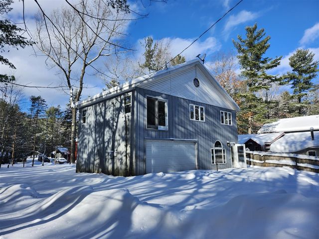 6395 S Lakeshore Drive, Pentwater, MI 49449