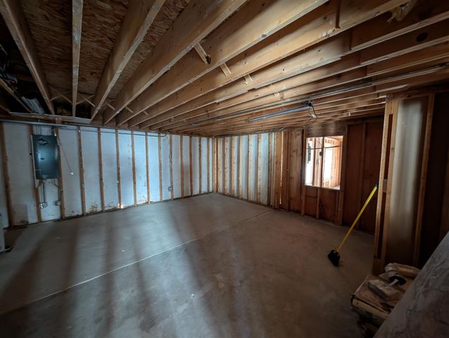 6395 S Lakeshore Drive, Pentwater, MI 49449