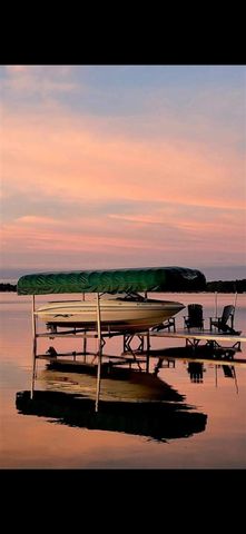 6395 S Lakeshore Drive, Pentwater, MI 49449