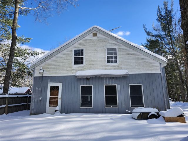 6395 S Lakeshore Drive, Pentwater, MI 49449