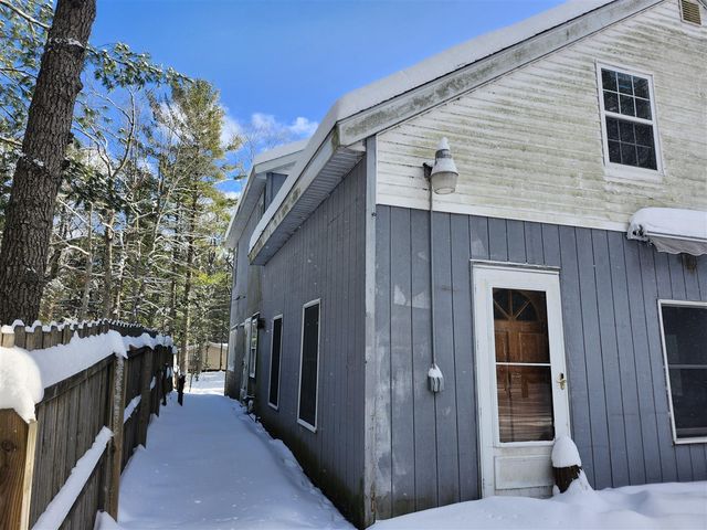 6395 S Lakeshore Drive, Pentwater, MI 49449