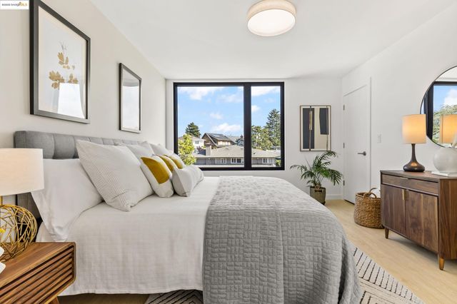 1235 Hampel St., Oakland, CA 94602