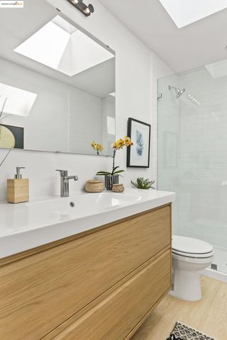 1235 Hampel St., Oakland, CA 94602