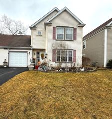 2020 Comanche Trail, Round Lake Beach, IL 60073