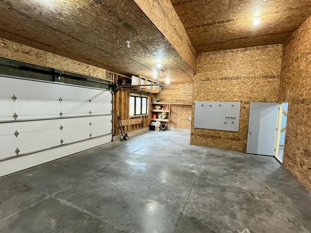 8431 Big Bend ROAD, Waterford, WI 53185