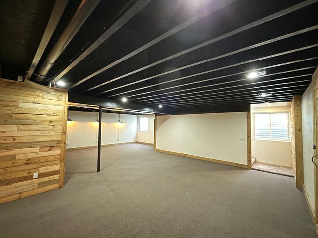 8431 Big Bend ROAD, Waterford, WI 53185