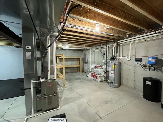 8431 Big Bend ROAD, Waterford, WI 53185