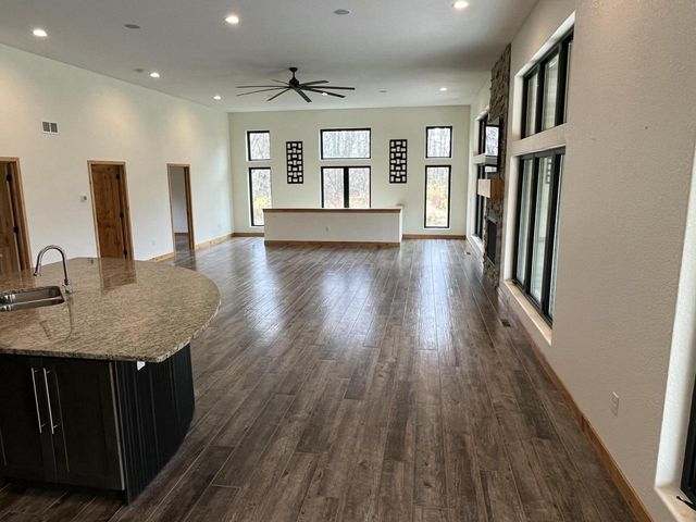 8431 Big Bend ROAD, Waterford, WI 53185