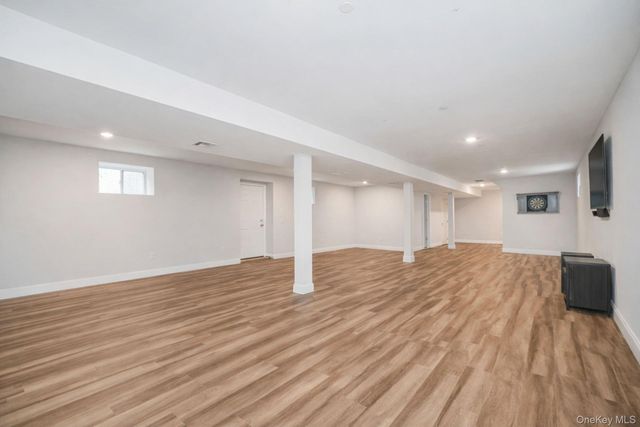 172 Mac Gregor Street, Staten Island, NY 10309