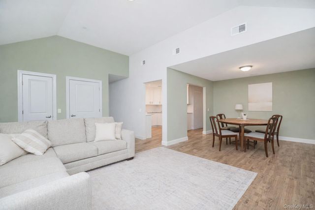 172 Mac Gregor Street, Staten Island, NY 10309