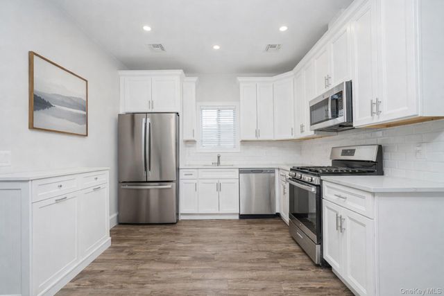 172 Mac Gregor Street, Staten Island, NY 10309