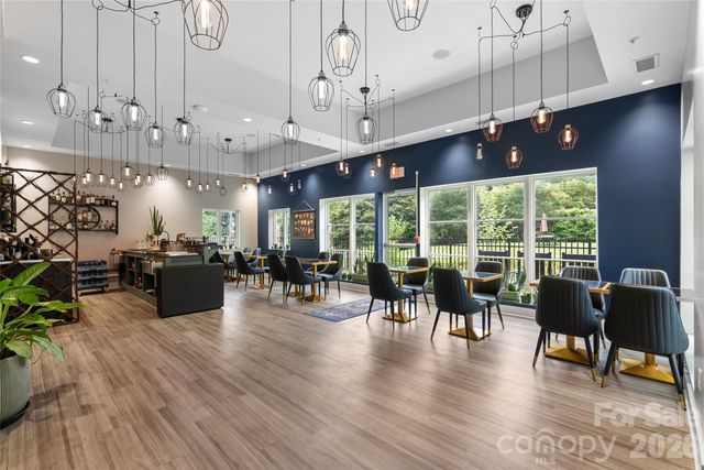 303 Bowling Park Road, Asheville, NC 28803