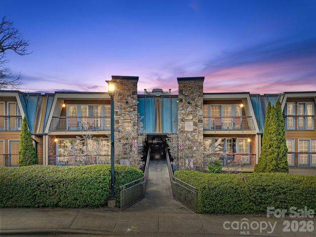 303 Bowling Park Road, Asheville, NC 28803