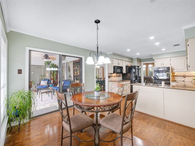 2246 Valley Mill, Carrollton, TX 75006