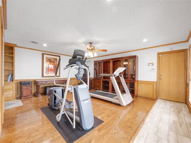 2246 Valley Mill, Carrollton, TX 75006