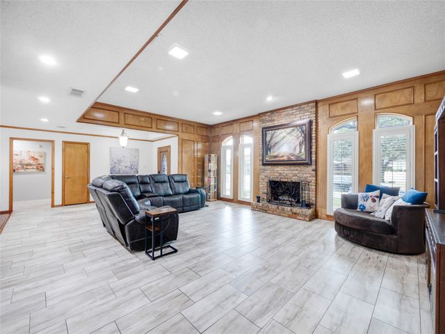 2246 Valley Mill, Carrollton, TX 75006