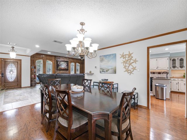 2246 Valley Mill, Carrollton, TX 75006