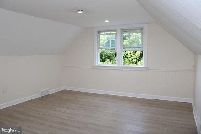28 RIDGLEY ST, Mount Holly, NJ 08060
