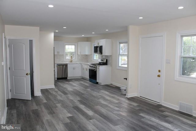 28 RIDGLEY ST, Mount Holly, NJ 08060